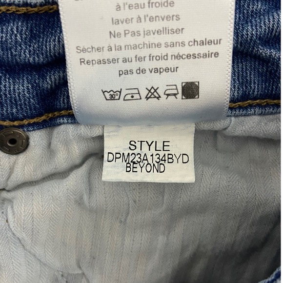 Dear‎ John Jeans Women's Mid Rise Distressed Light Wash Denim Frayed Hem Size 29 - Picture 5 of 9